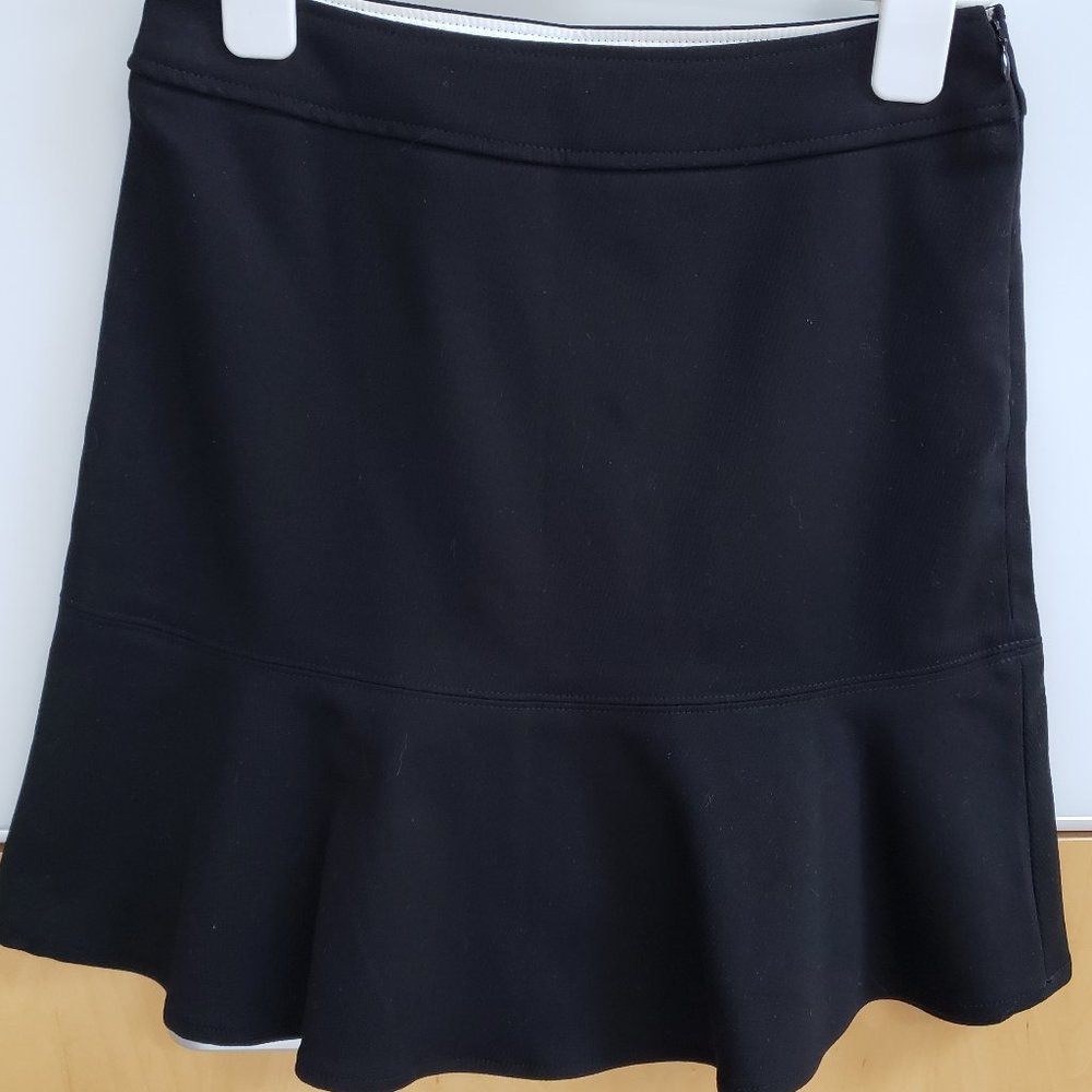 Gap Black skirt with ruffle NWOT